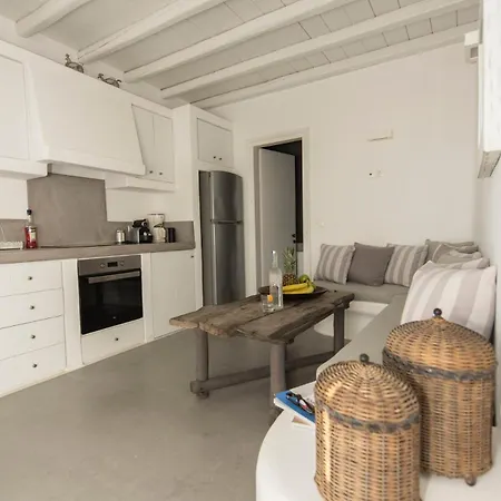 Stylish Mykonian Semi-private Huge Pool Apartment Houlakia (Mykonos)