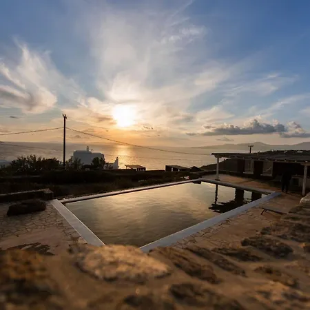 Stylish Mykonian Semi-private Huge Pool * Houlakia (Mykonos)