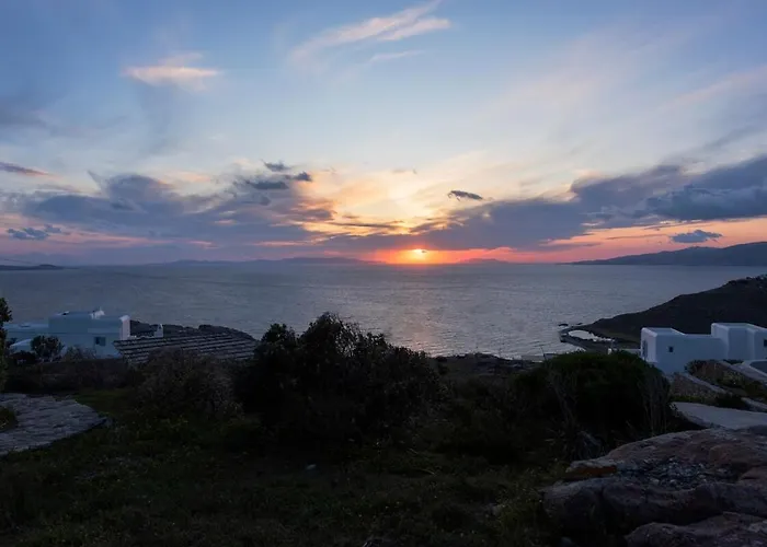 Stylish Mykonian Semi-private Huge Pool Daire