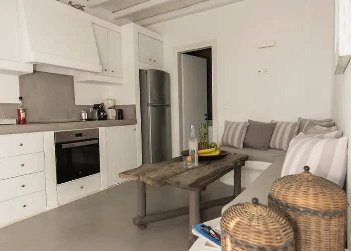 Stylish Mykonian Semi-private Huge Pool Apartament Houlakia (Mykonos)