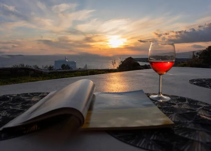 Stylish Mykonian Semi-private Huge Pool Apartament *