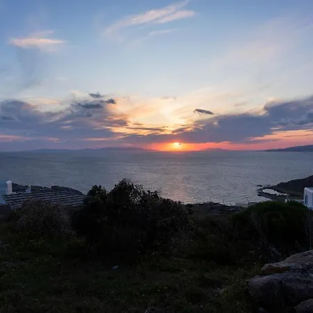 Stylish Mykonian Semi-private Huge Pool Appartement