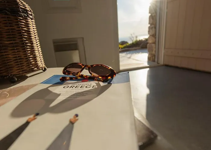 Stylish Mykonian Semi-private Huge Pool Apartman